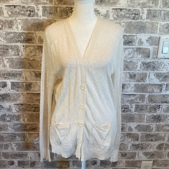 Lucky Brand ivory cardigan. Size L. Lightweight button down with pockets. - Picture 2 of 16
